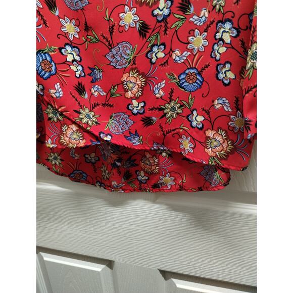 Chelsea & Theodore Women's Size Small Red Floral Long Sleeve V-Neck Tunic Top - Picture 6 of 9